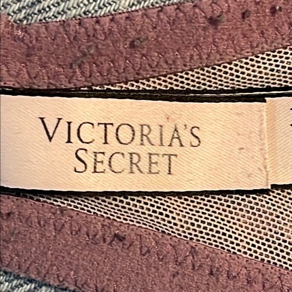 Victoria's Secret Lace Bra in Lavender - Picture 7 of 7